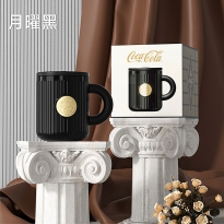 可口可乐联名款徽章保温马克杯（雪融白）GE-CK24AW-B83